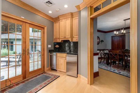 524/600 East Van Buren Street Ottawa IL 61350