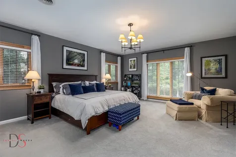 524/600 East Van Buren Street Ottawa IL 61350