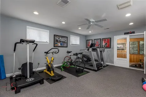 524/600 East Van Buren Street Ottawa IL 61350