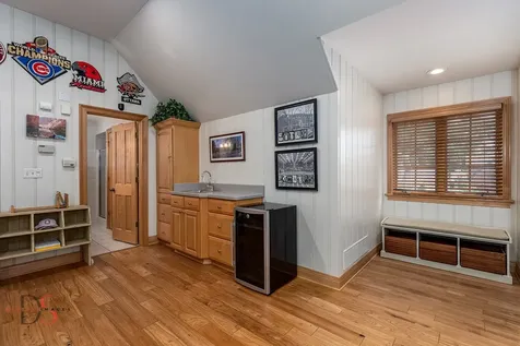 524/600 East Van Buren Street Ottawa IL 61350