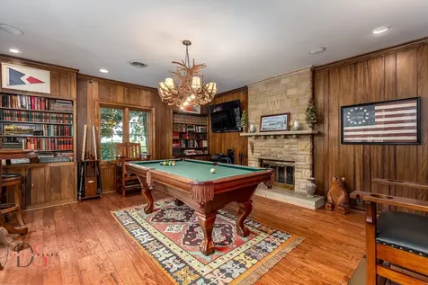 524/600 East Van Buren Street Ottawa IL 61350