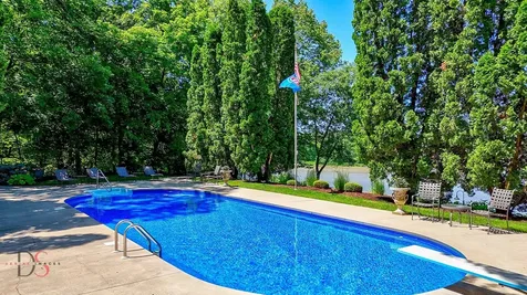 524/600 East Van Buren Street Ottawa IL 61350