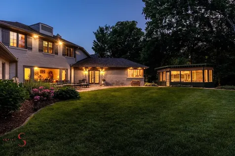 524/600 East Van Buren Street Ottawa IL 61350