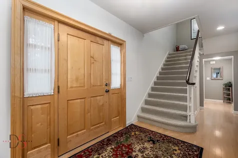 524/600 East Van Buren Street Ottawa IL 61350