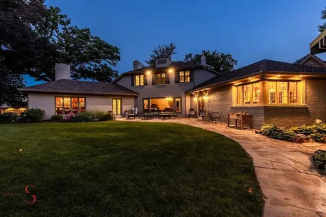 524/600 East Van Buren Street Ottawa IL 61350