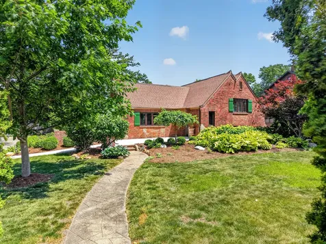524/600 East Van Buren Street Ottawa IL 61350