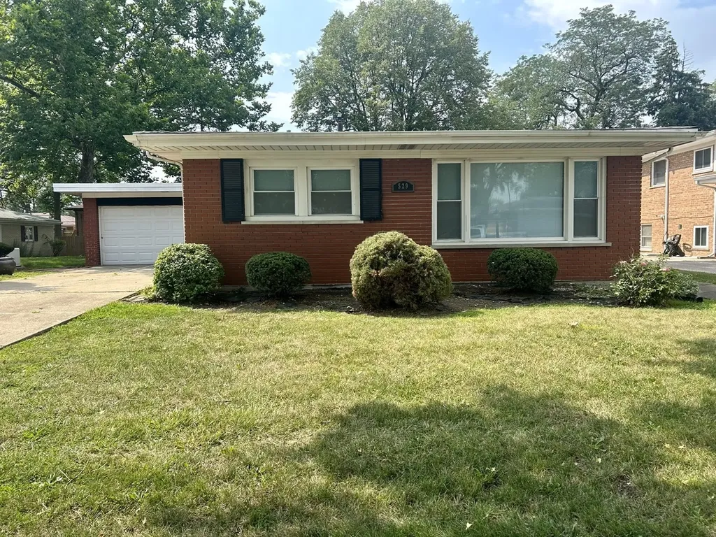 529 East 166th Place South Holland IL 60473