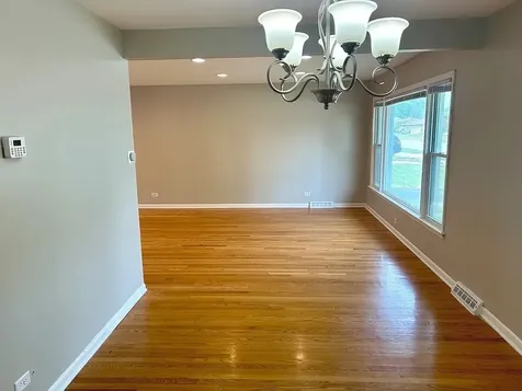 529 East 166th Place South Holland IL 60473