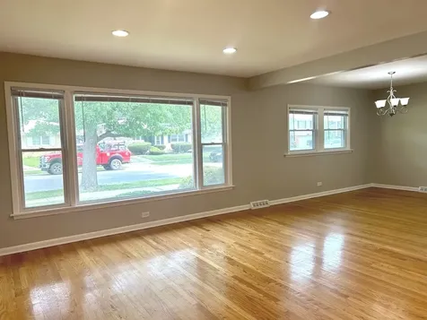 529 East 166th Place South Holland IL 60473