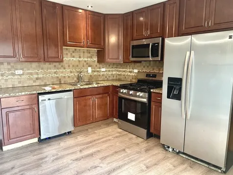 529 East 166th Place South Holland IL 60473