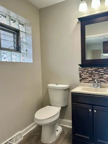 529 East 166th Place South Holland IL 60473