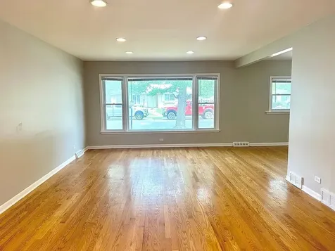 529 East 166th Place South Holland IL 60473