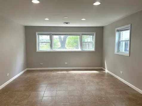 529 East 166th Place South Holland IL 60473