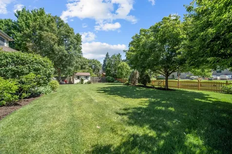 1233 Eagle Crest Drive Lemont IL 60439