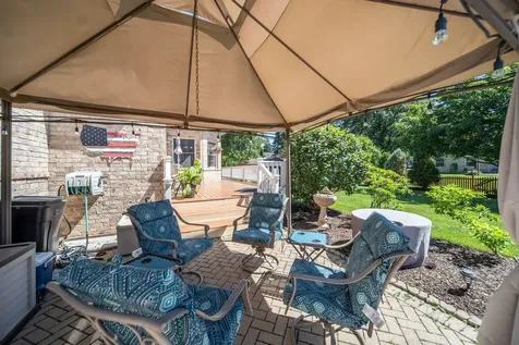 1233 Eagle Crest Drive Lemont IL 60439