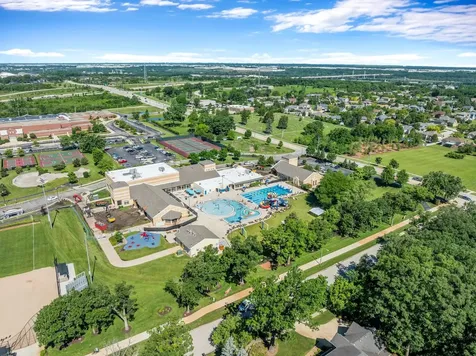 1233 Eagle Crest Drive Lemont IL 60439