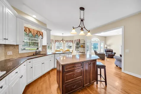 1233 Eagle Crest Drive Lemont IL 60439
