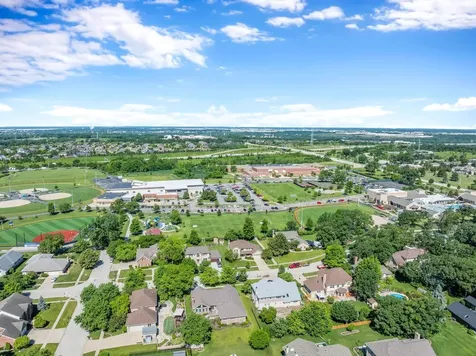 1233 Eagle Crest Drive Lemont IL 60439