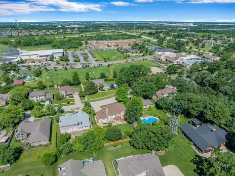 1233 Eagle Crest Drive Lemont IL 60439