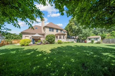 1233 Eagle Crest Drive Lemont IL 60439
