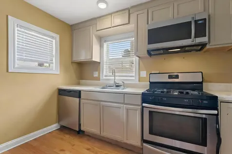 4339 South Indiana Avenue Chicago IL 60653