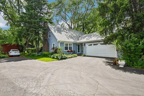 7 Columbus Parkway Buffalo Grove IL 60089