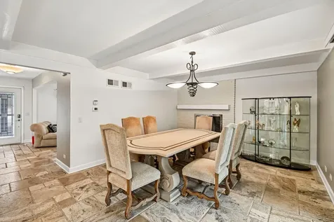 7 Columbus Parkway Buffalo Grove IL 60089