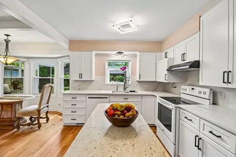 7 Columbus Parkway Buffalo Grove IL 60089