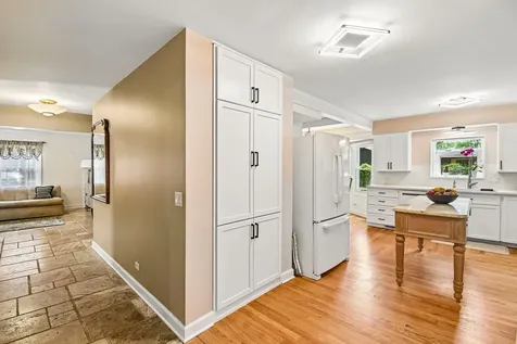 7 Columbus Parkway Buffalo Grove IL 60089