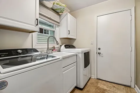 7 Columbus Parkway Buffalo Grove IL 60089