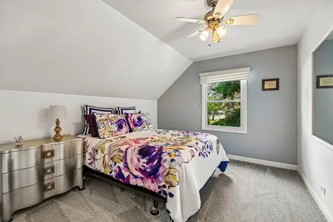 7 Columbus Parkway Buffalo Grove IL 60089