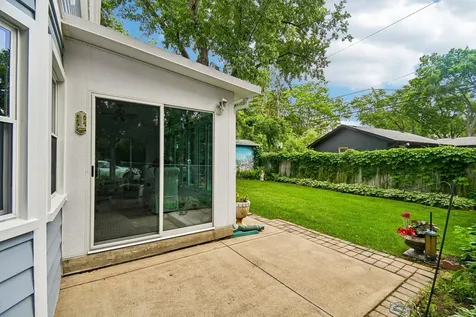 7 Columbus Parkway Buffalo Grove IL 60089