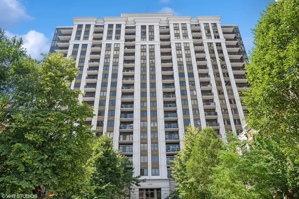1322 South Prairie Avenue Chicago IL 60605