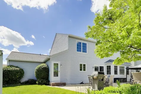 2446 Lawson Boulevard Gurnee IL 60031