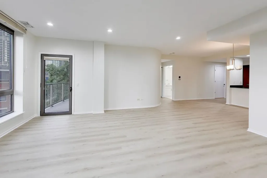 400 North Clinton Street Chicago IL 60654