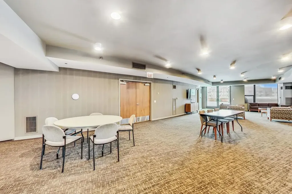 400 North Clinton Street Chicago IL 60654