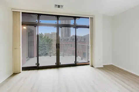 400 North Clinton Street Chicago IL 60654