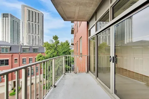 400 North Clinton Street Chicago IL 60654