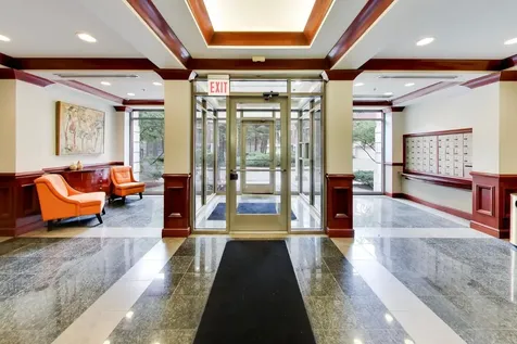 400 North Clinton Street Chicago IL 60654