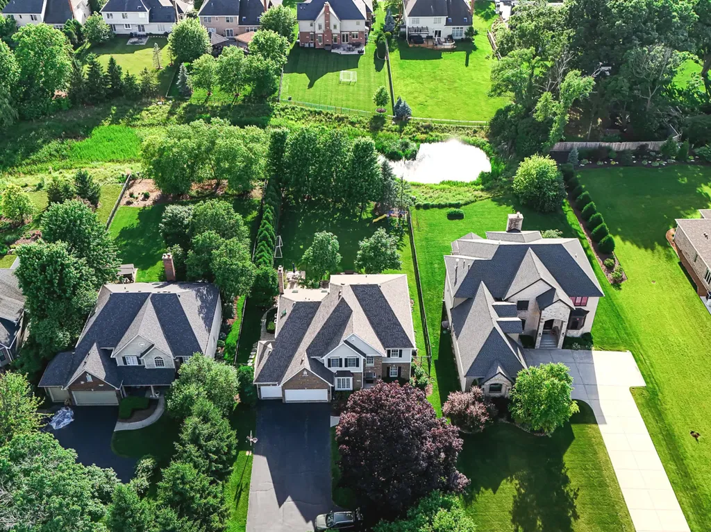 6430 Clarendon Hills Road Willowbrook IL 60527