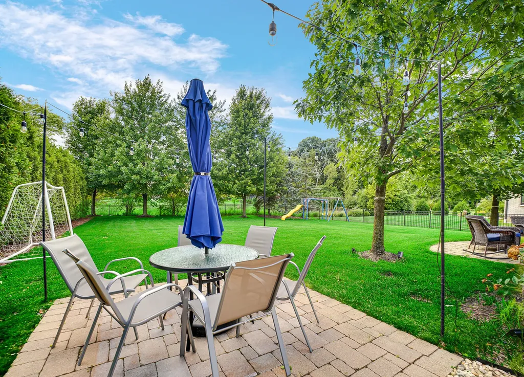 6430 Clarendon Hills Road Willowbrook IL 60527