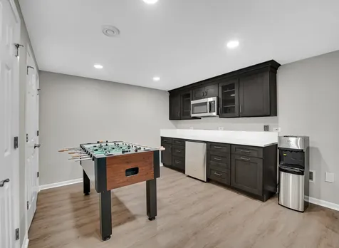 6430 Clarendon Hills Road Willowbrook IL 60527