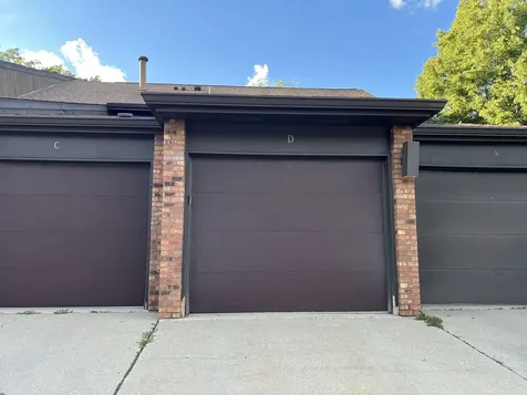 23 Creekside Circle Elgin IL 60123