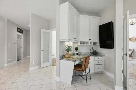 10 Bordeaux Court Oakwood Hills IL 60013