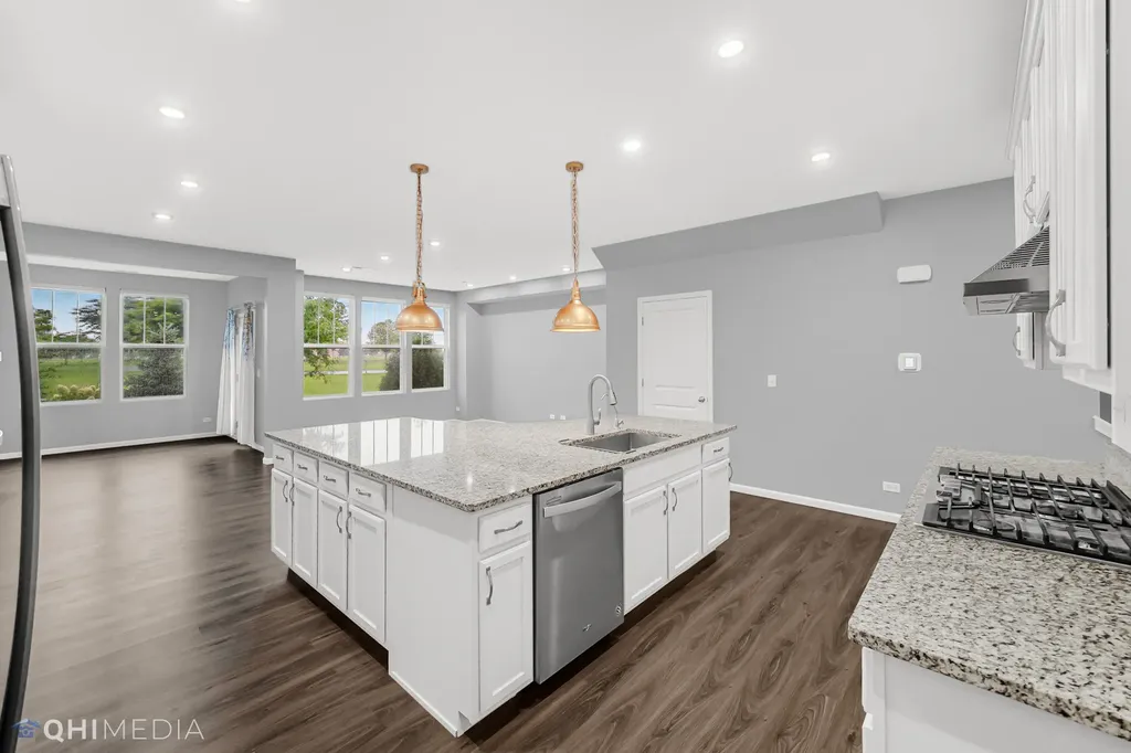 597 Watercress Drive Aurora IL 60504