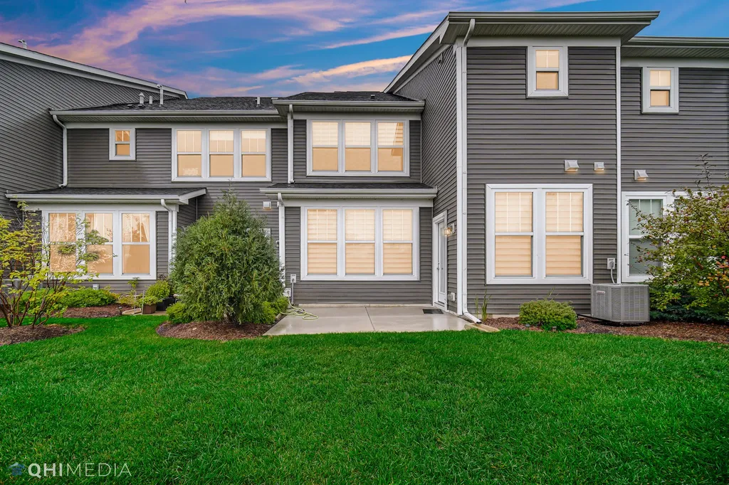 597 Watercress Drive Aurora IL 60504