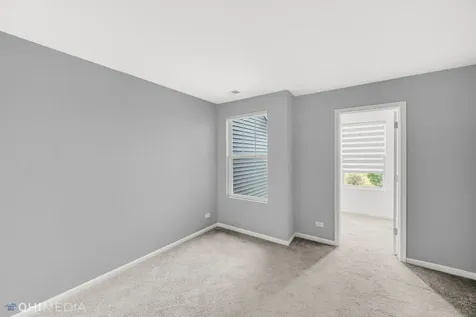 597 Watercress Drive Aurora IL 60504