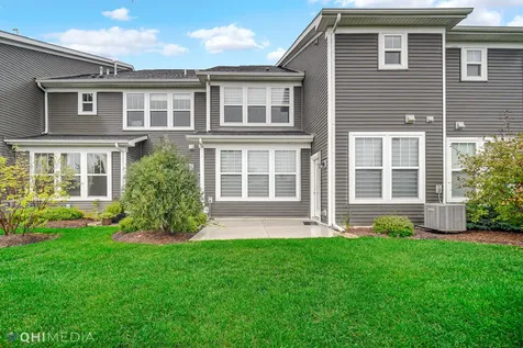 597 Watercress Drive Aurora IL 60504