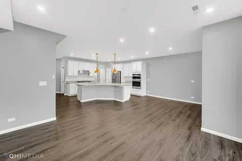 597 Watercress Drive Aurora IL 60504