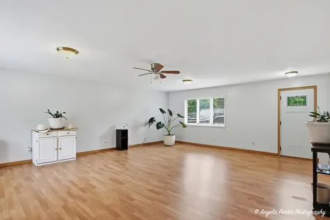 7509 Villa Vista Court Spring Grove IL 60081